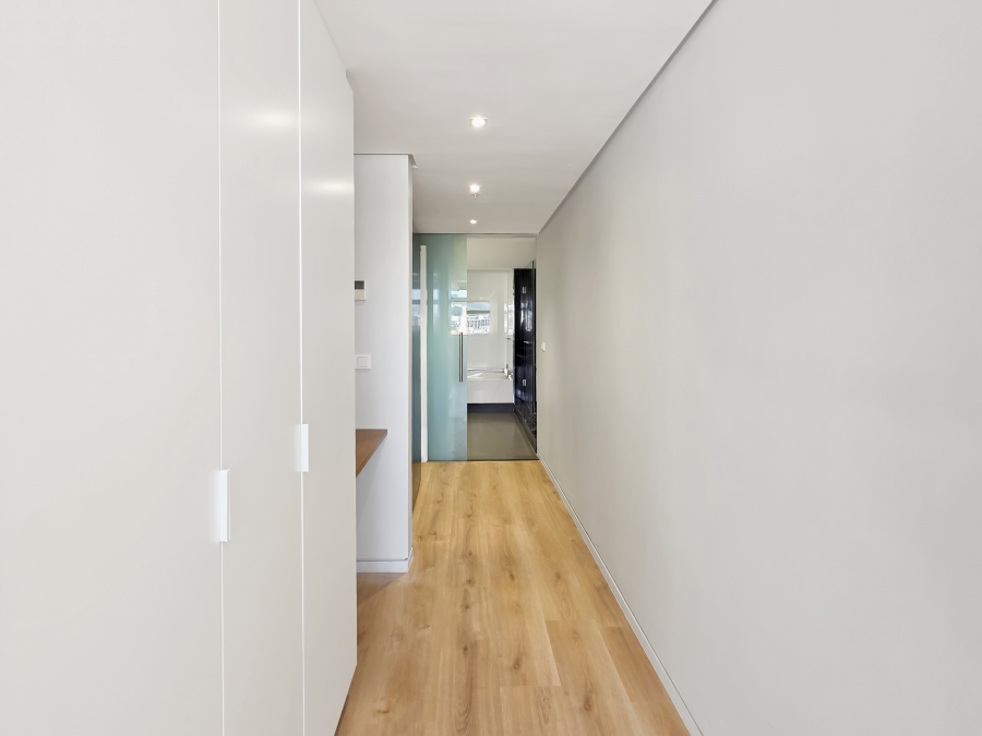 To Let 1 Bedroom Property for Rent in Gardens Western Cape